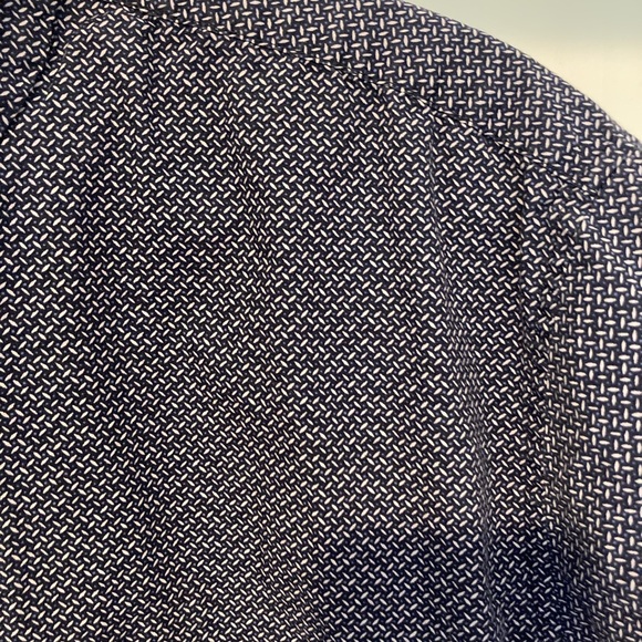 Men’s short sleeve button up shirt - Picture 3 of 4